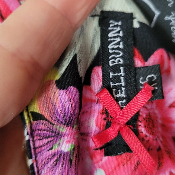 Hell Bunny Sweetheart Skull Floral Halter Dress - Picture 6 of 8